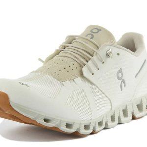 On Running - no box gently used. Almost new. No box - as is.